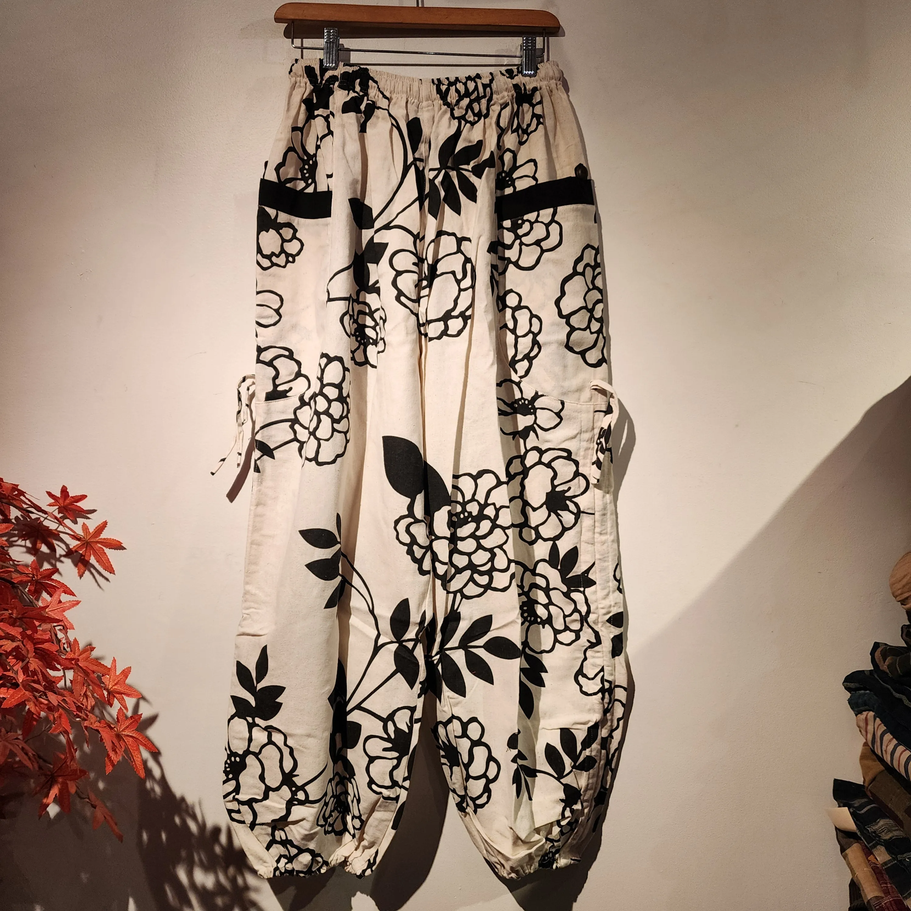 White Rose Flower drawstring Elastic waist comfy pants